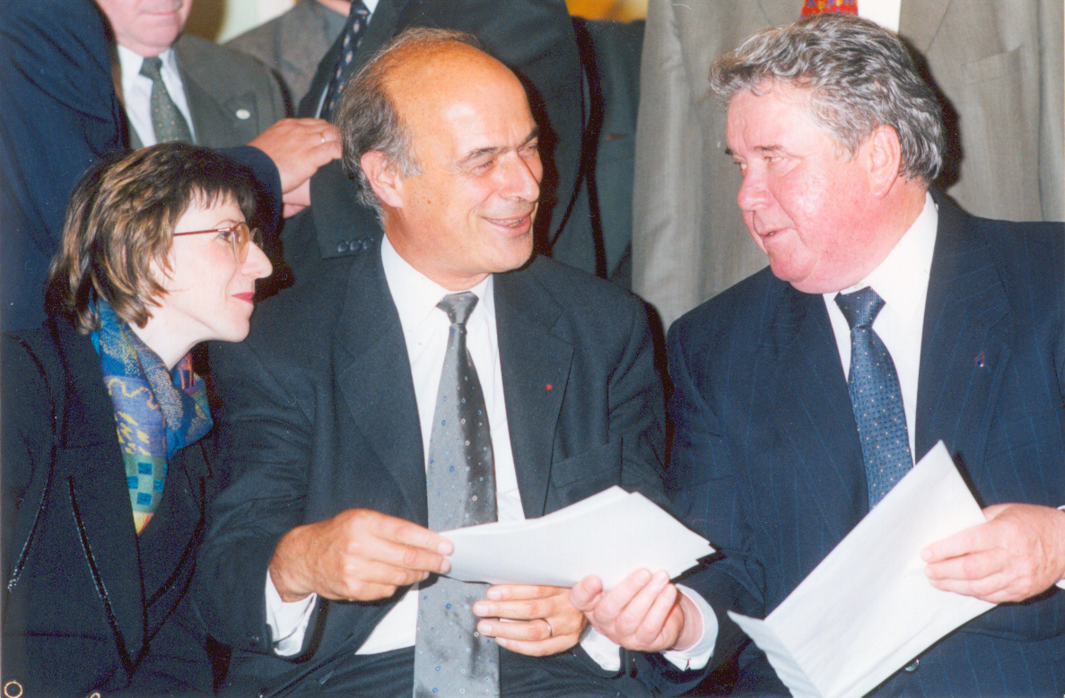 With Gaz de France CEO Pierre Gadonneix at exhibition opening in State Historical Museum, October 18, 2000