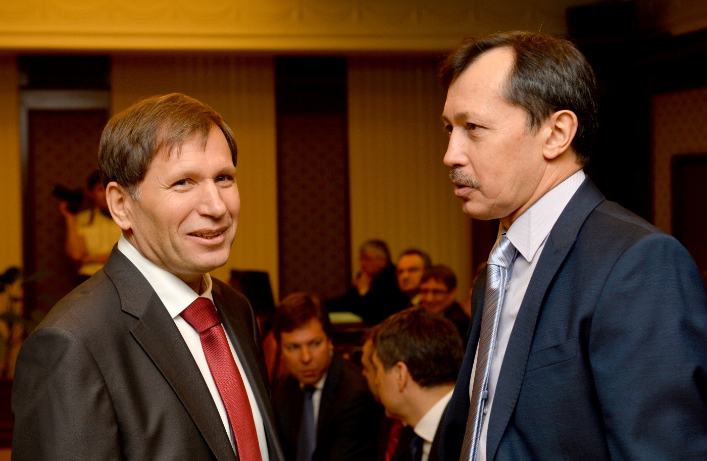Head of Gazprom’s Automated Process Control Systems Department Nikolai Stolyar and Alexander Shaikhutdinov