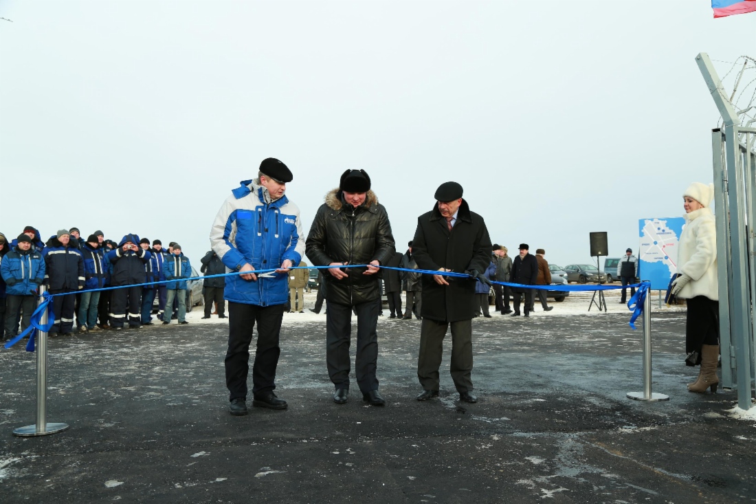 Left to right: Nikolai Vashchilov, Head of Tula Line Pipe Operation Center, Vyacheslav Mikhalenko, Director General of Gazprom Transgaz Moscow, Yury Andrianov, First Deputy Governor of Tula Region – Chairman of Tula Region Government at Yelets – Shchekino gas trunkline opening