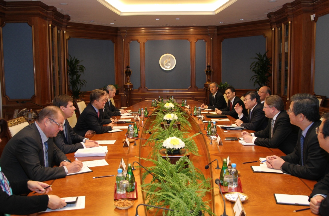 Working meeting between Alexey Miller and Masami Iijima, President and Chief Executive Officer of Mitsui 