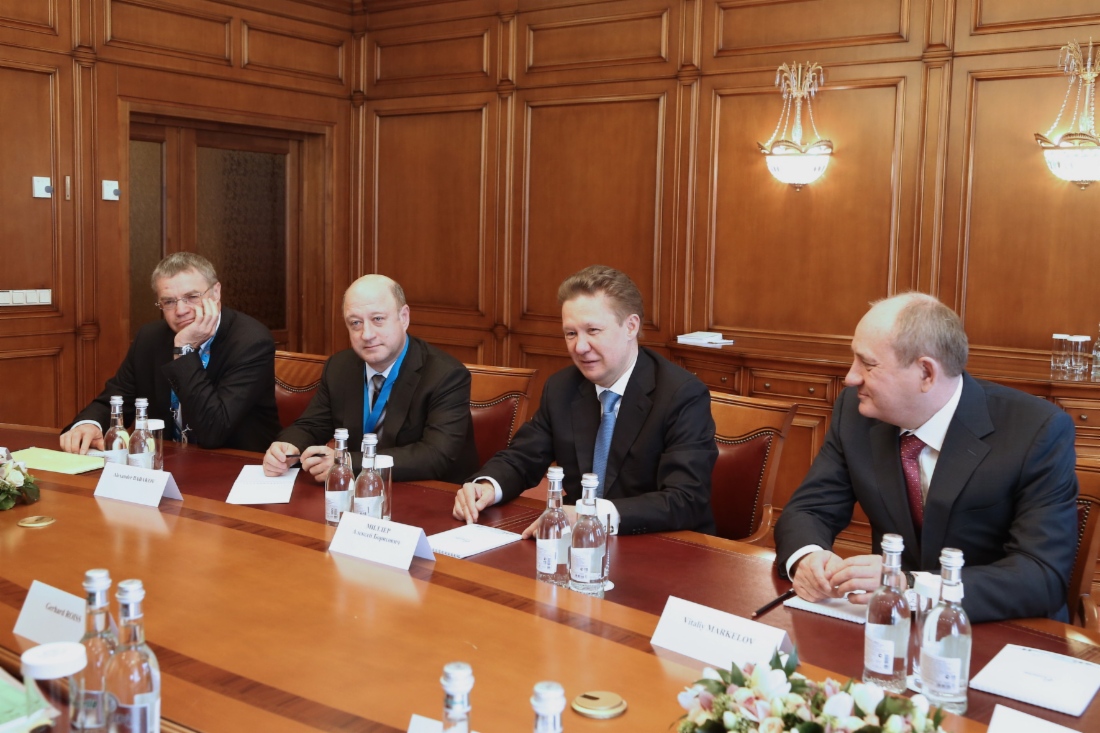 Alexey Miller (second from right) at working meeting with Gerhard Roiss, Chief Executive Officer of OMV