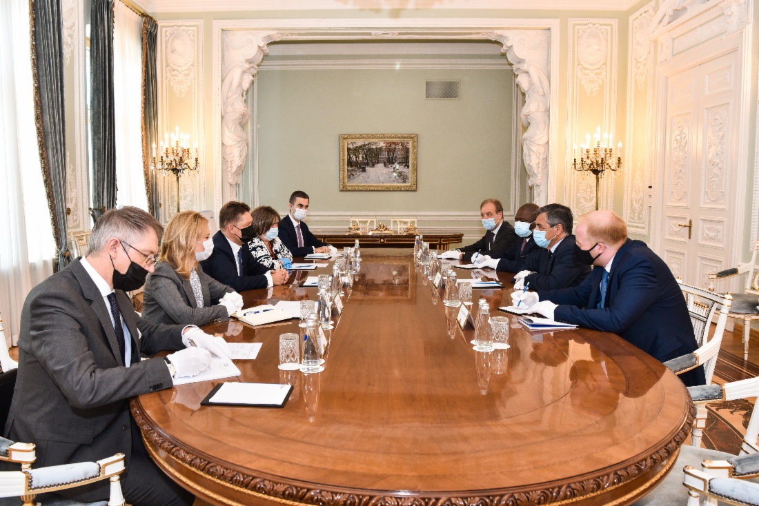 Alexey Miller and French politician Francois Fillon discuss development trends and prospects of Europe’s energy market at St. Petersburg International Economic Forum 2021
