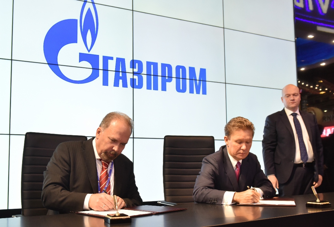 Alexey Miller, Chairman of the Management Committee of Gazprom, and Mikhail Men, Minister of Construction, Housing and Utilities of the Russian Federation, signed a Cooperation Agreement at the St. Petersburg International Economic Forum 2017