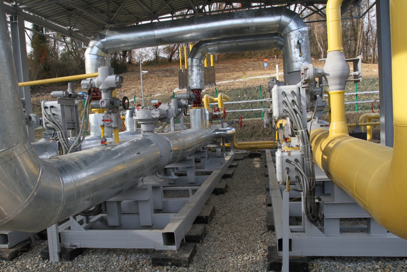 Switching module looping