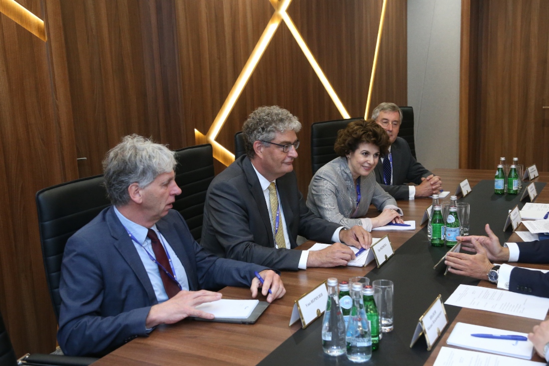 Working meeting between Alexey Miller and Han Fennema (second left), Chairman of Executive Board and CEO of Gasunie, at St. Petersburg International Economic Forum 2017