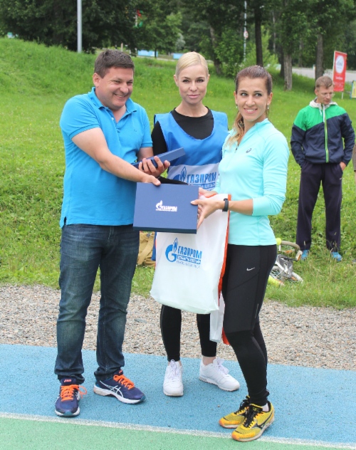 Winners receiving prizes