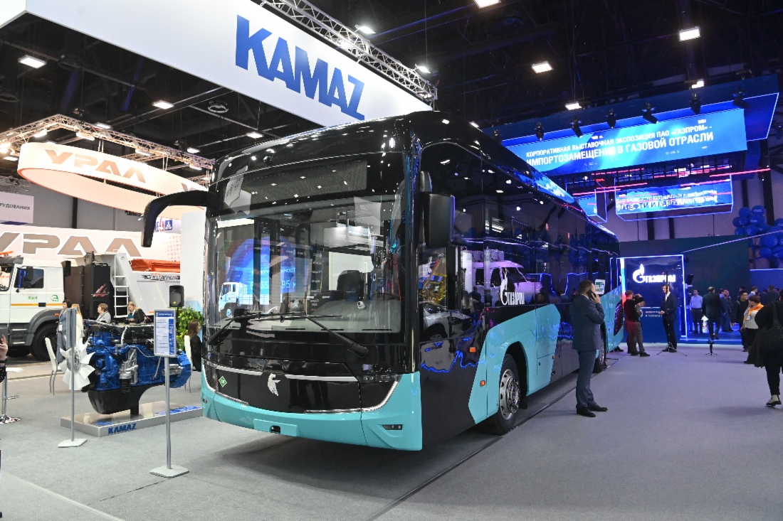 NEFAZ-5222 suburban bus by KAMAZ